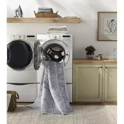 Amelie Silver Blue Classic Washable Area Rug, 5x7