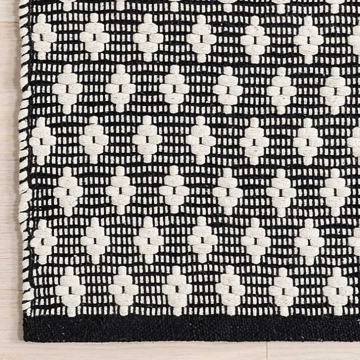 Black and Ivory Dainty Diamond Area Rug, 4x6