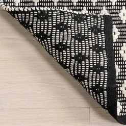 Black and Ivory Dainty Diamond Area Rug, 4x6
