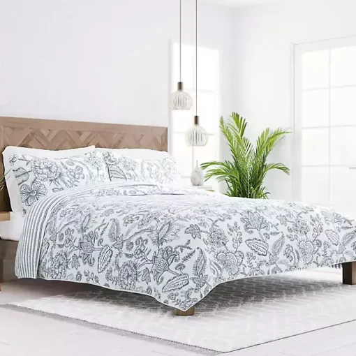 Blue Jacobean Reversible 3-pc. Queen Quilt Set