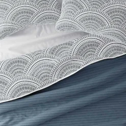 Blue Scalloped Reversible 2-pc. Twin Quilt Set