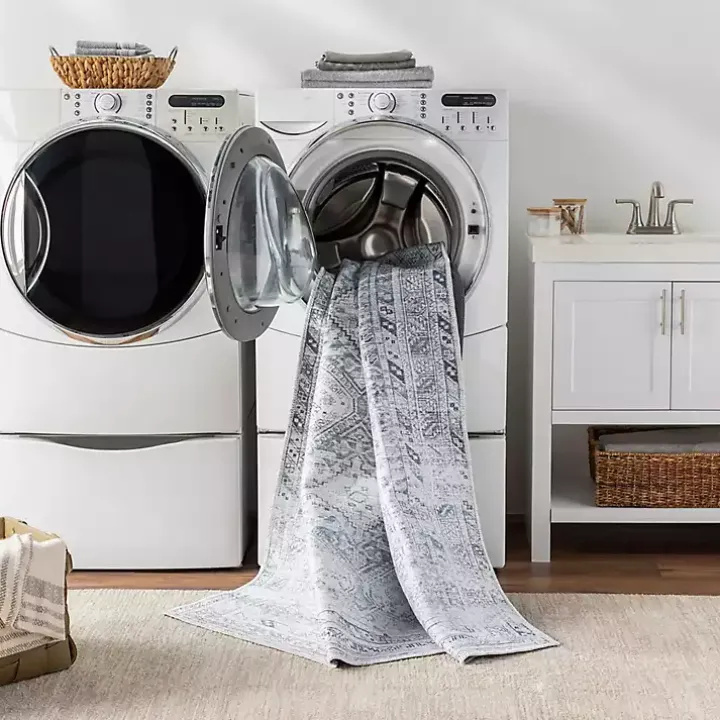 Blue Traditional Washable Area Rug, 5x7