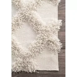 Francis Shaggy Diamond Trellis Area Rug, 7x9