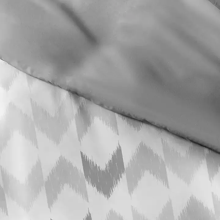 Light Gray Chevron 3-Pc. Queen Duvet Cover Set