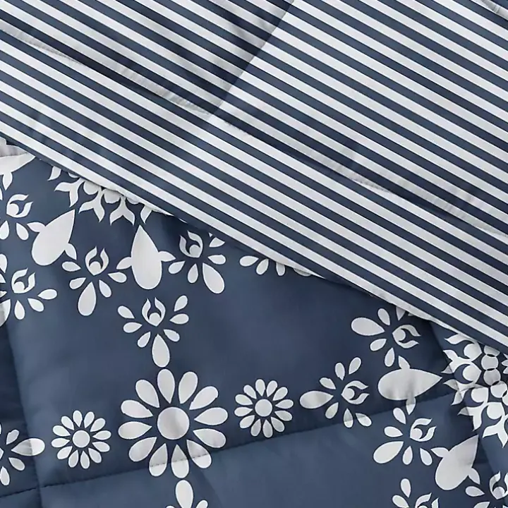 Navy Daisy Medallion Queen 3-pc. Comforter Set
