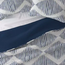 Navy Diamond Line Reversible 3-pc. Queen Quilt Set