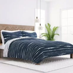 Navy Linear Reversible 3-pc. Queen Quilt Set