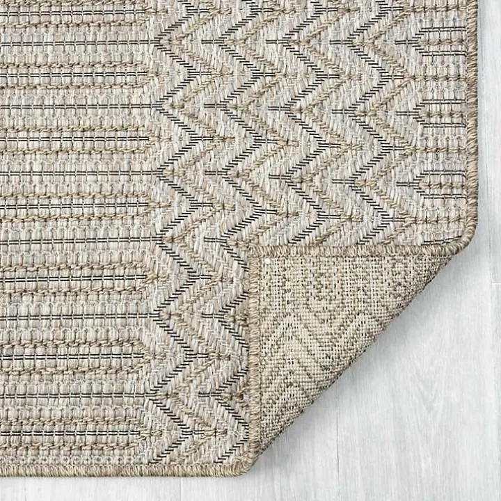 Tan Chevron Indoor/Outdoor Area Rug, 7x9