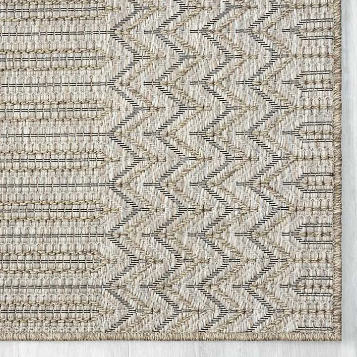 Tan Chevron Indoor/Outdoor Area Rug, 7x9