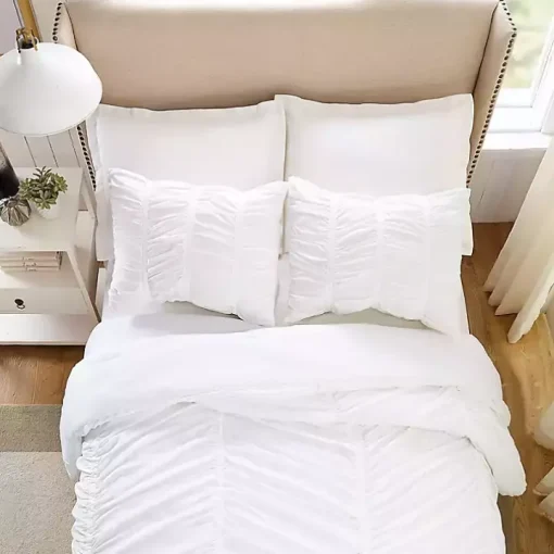 White Emily 2-pc. Twin/Twin XL Comforter Set