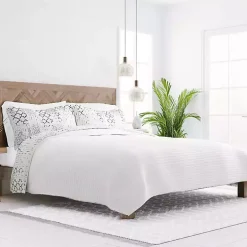 White Trellis Reversible 2-pc. Twin Quilt Set