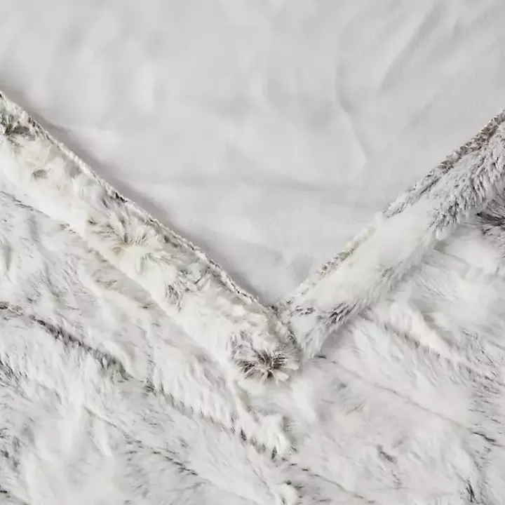 Beautyrest Marble Faux Fur Oversized Heated Throw