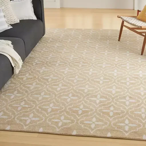 Beige & Ivory Quatrefoil Indoor/Outdoor Rug, 5x7