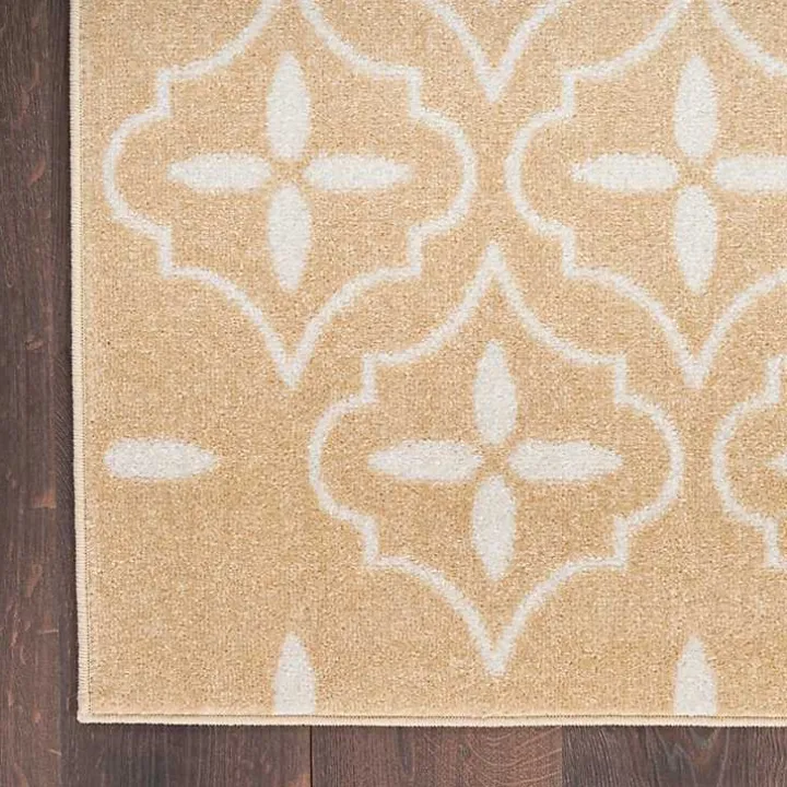 Beige & Ivory Quatrefoil Indoor/Outdoor Rug, 8x10
