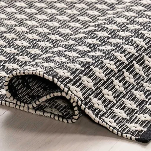 Black and Ivory Dainty Diamond Area Rug, 5x8