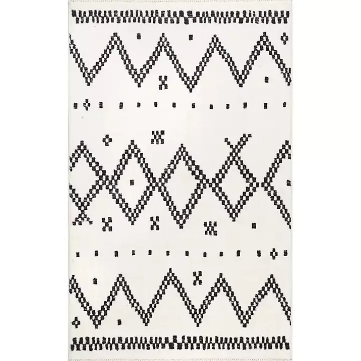 Black and White Tracy Fringed Area Rug, 5x8