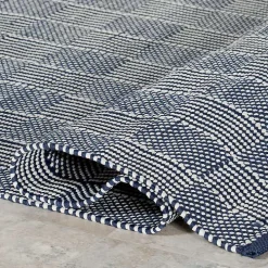 Blue & Ivory Checkered Indoor/Outdoor Rug, 5x8