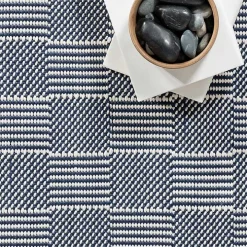 Blue & Ivory Checkered Indoor/Outdoor Rug, 8x10