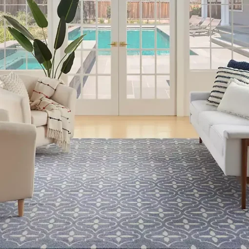Blue & Ivory Quatrefoil Indoor/Outdoor Rug, 5x7
