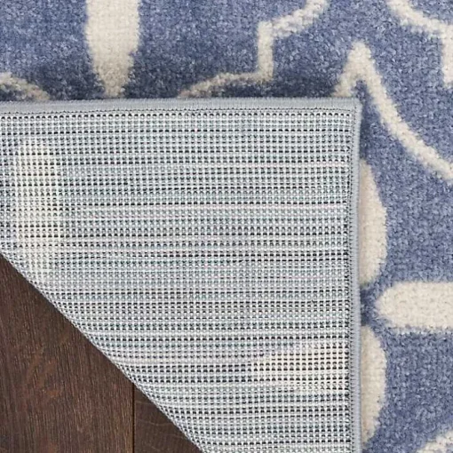 Blue & Ivory Quatrefoil Indoor/Outdoor Rug, 5x7