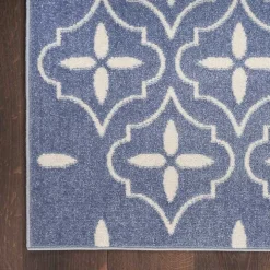 Blue & Ivory Quatrefoil Indoor/Outdoor Rug, 8x10