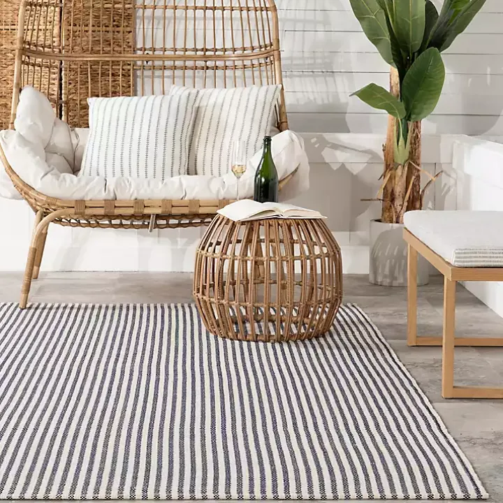 Blue & White Pinstripe Indoor/Outdoor Rug, 5x8