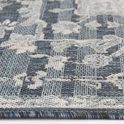 Blue Medallion Lava Indoor/Outdoor Area Rug, 7x9