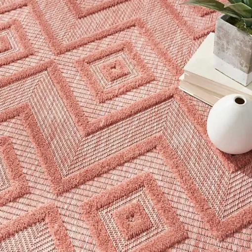 Coral Orange Diamond Indoor/Outdoor Area Rug, 5x7
