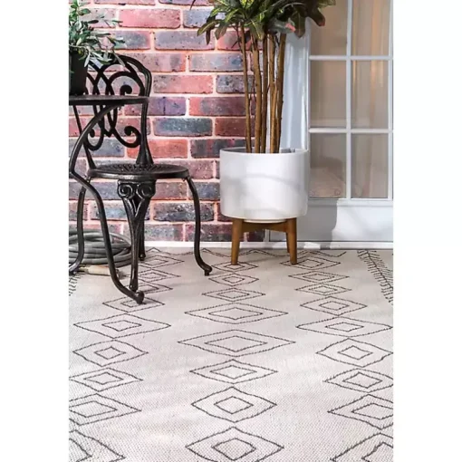 Cream Serna Tribal Outdoor Area Rug, 5x7