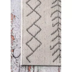 Cream Serna Tribal Outdoor Area Rug, 5x7