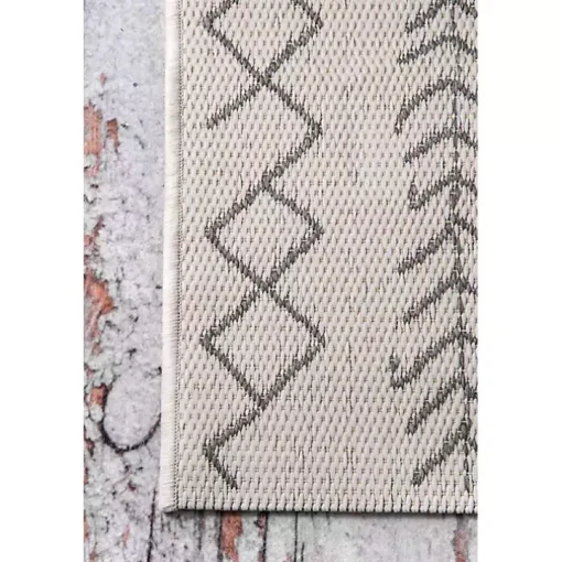 Cream Serna Tribal Outdoor Area Rug, 5x7