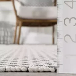 Gray & White Trellis Indoor/Outdoor Rug, 5x8