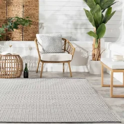 Gray & White Trellis Indoor/Outdoor Rug, 5x8