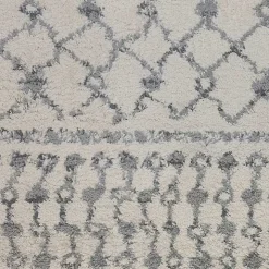 Gray Diamond Runner