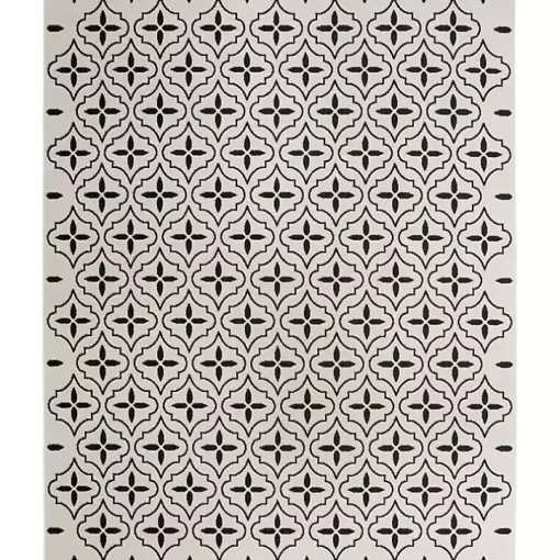 Ivory & Black Quatrefoil Indoor/Outdoor Rug, 8x10