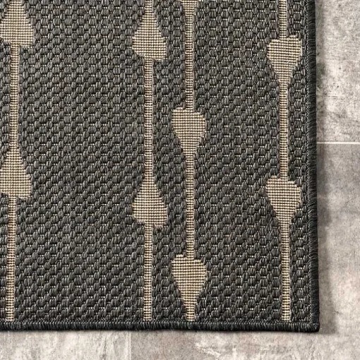 Kendall Gray Vertical Teardrop Outdoor Rug, 5x8