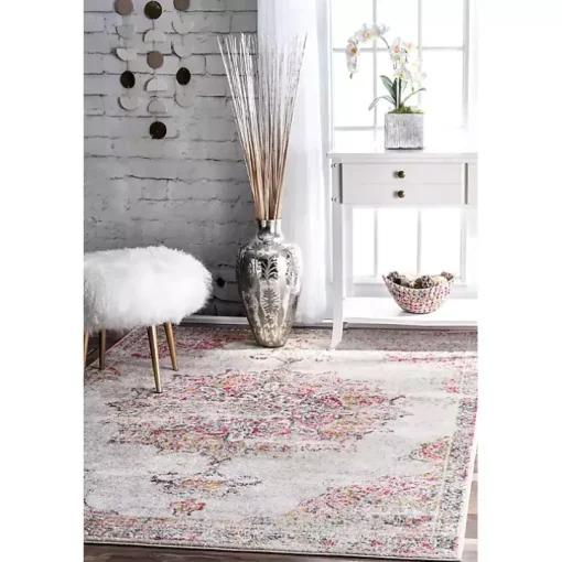 Leola Vintage Medallion Area Rug, 5x8