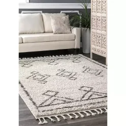 Macey Moroccan Diamond Area Rug, 5x8