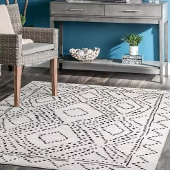 Millie Dotted Diamond Area Rug, 5x8