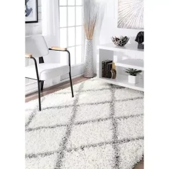 Shanna Diamond Area Rug, 8x10