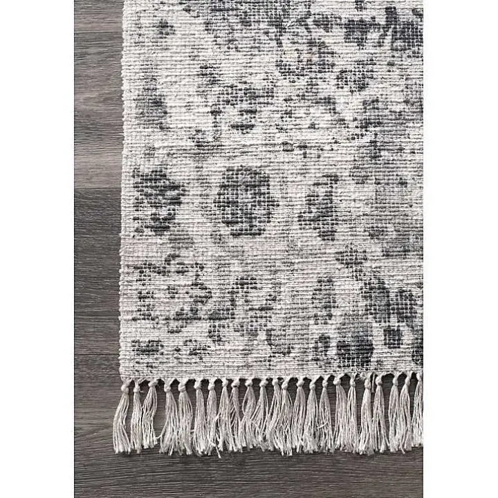 Vintage Ezra Fringe Area Rug, 5x8