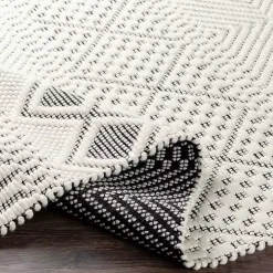 White and Black Diamond Tassel Wool Area Rug, 5x7
