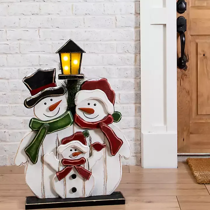 Wooden LED Light Post Snowman Family