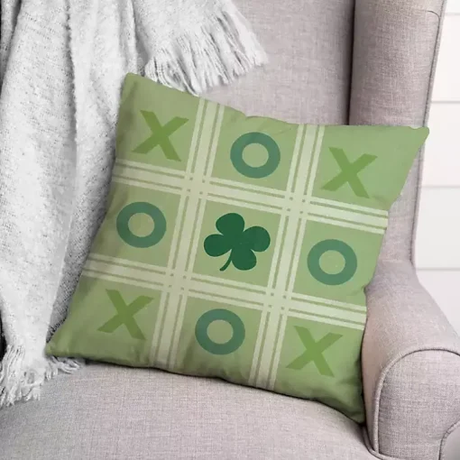 Tic Tac Toe Clover Indoor/Outdoor Pillow